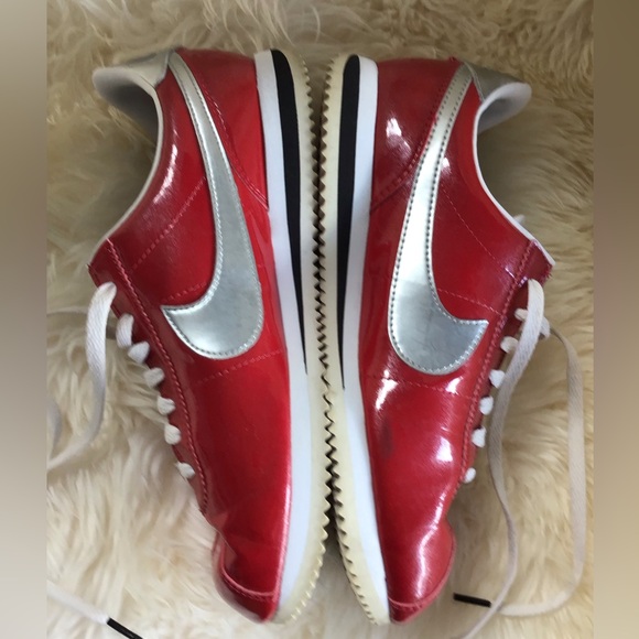 nike cortez 72 red